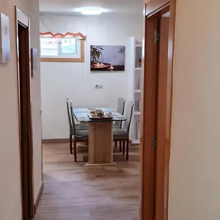 La Casa De Abajo *